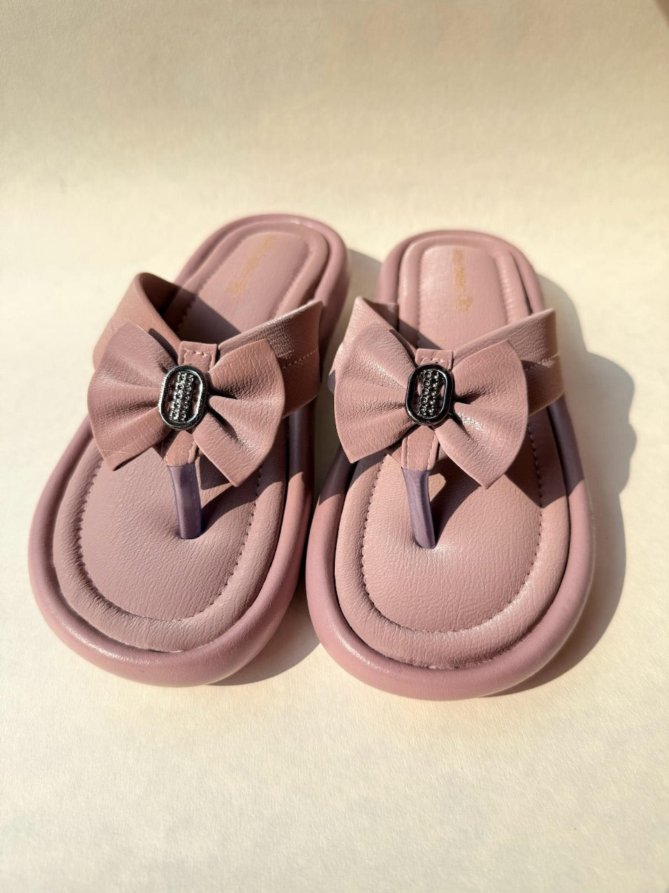 Daring Prani CuteBow Flipflops for Women
